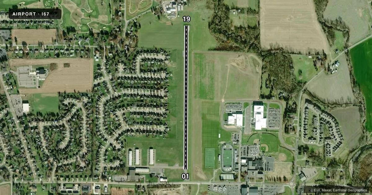 Top-down satellite sketch of I67 CINCINNATI WEST in HARRISON, OHIO, showing runways 01/19 drawn to scale over Esri World Imagery