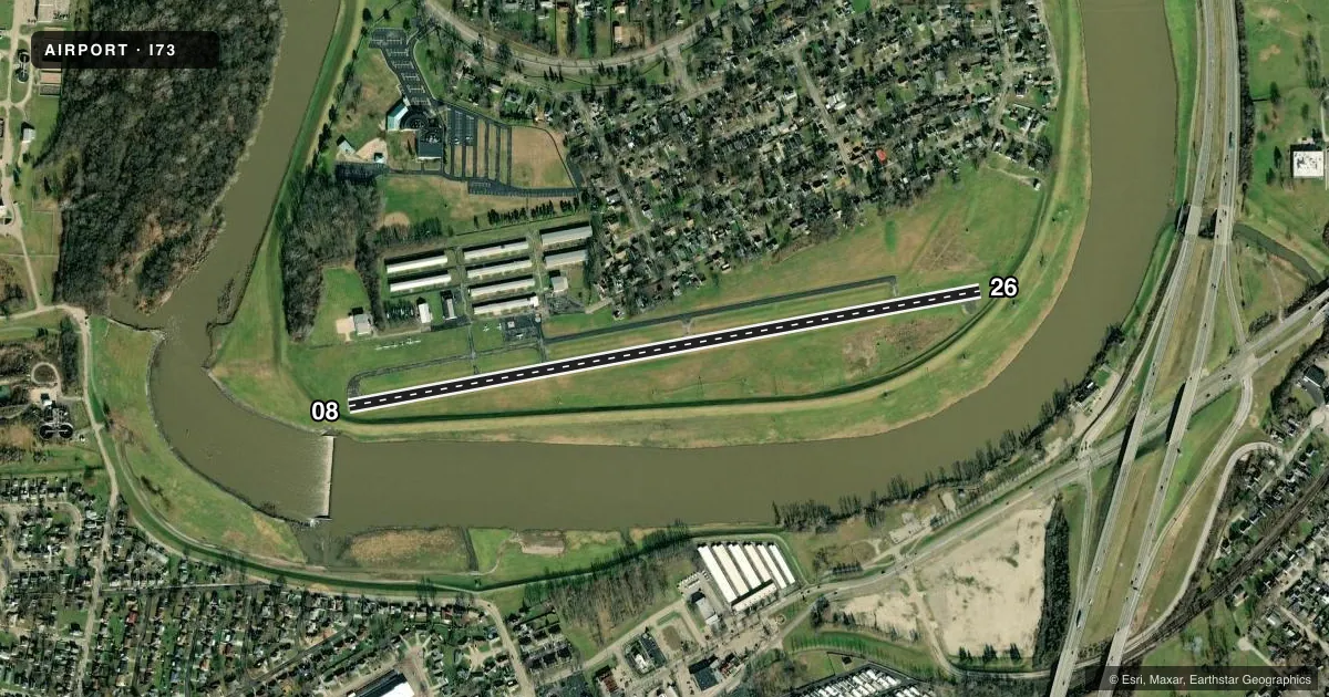 Top-down satellite sketch of I73 MORAINE AIR PARK in DAYTON, OHIO, showing runways 08/26 drawn to scale over Esri World Imagery