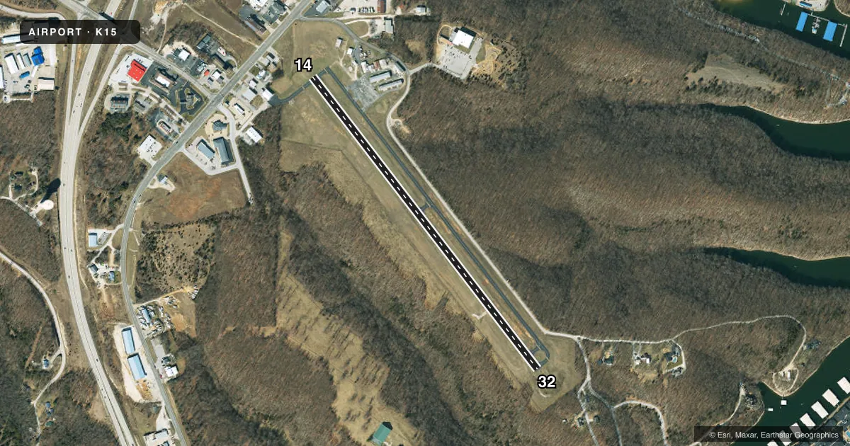 Top-down satellite sketch of K15 GRAND GLAIZE-OSAGE BEACH in OSAGE BEACH, MISSOURI, showing runways 14/32 drawn to scale over Esri World Imagery