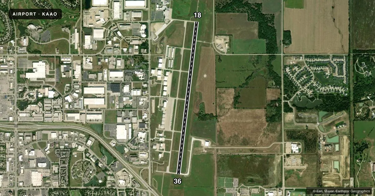 Top-down satellite sketch of KAAO COLONEL JAMES JABARA in WICHITA, KANSAS, showing runways 18/36 drawn to scale over Esri World Imagery