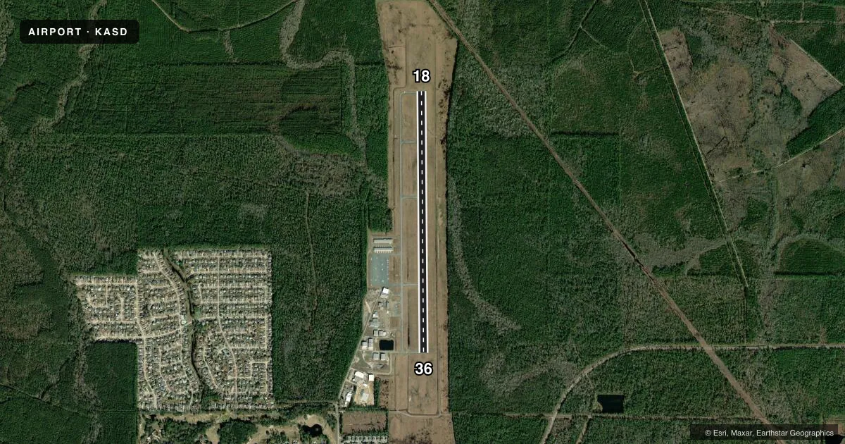Top-down satellite sketch of KASD SLIDELL in SLIDELL, LOUISIANA, showing runways 18/36 drawn to scale over Esri World Imagery