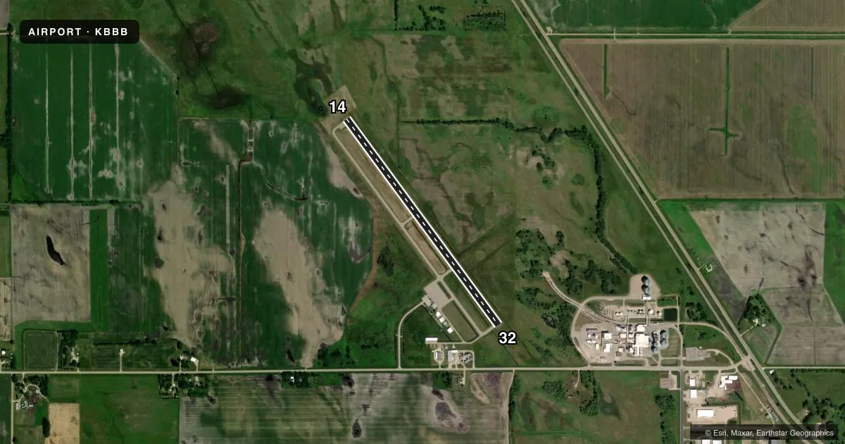 Top-down satellite sketch of KBBB BENSON MUNI in BENSON, MINNESOTA, showing runways 14/32 drawn to scale over Esri World Imagery