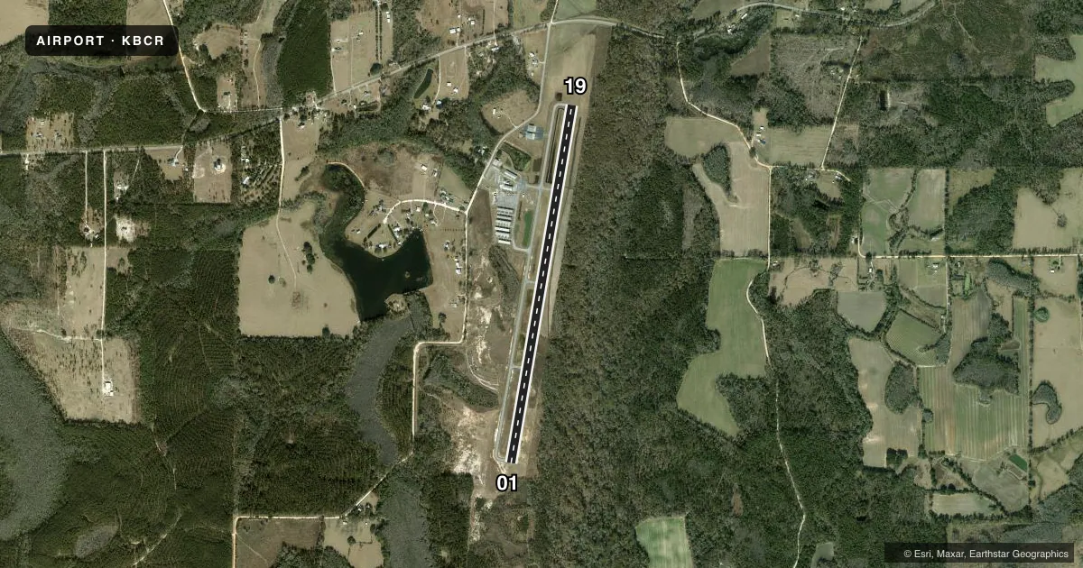 Top-down satellite sketch of KBCR TRI-COUNTY in BONIFAY, FLORIDA, showing runways 01/19 drawn to scale over Esri World Imagery