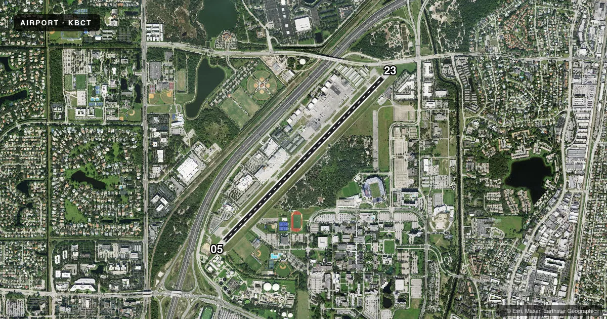 Top-down satellite sketch of KBCT BOCA RATON in BOCA RATON, FLORIDA, showing runways 05/23 drawn to scale over Esri World Imagery