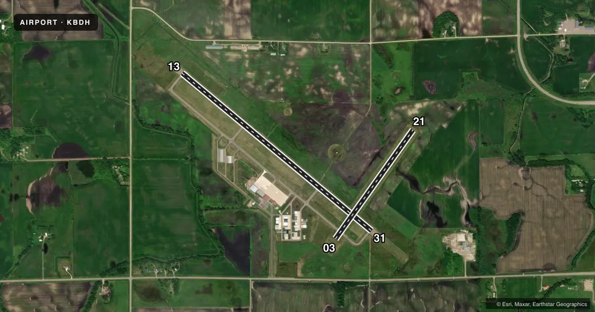 Top-down satellite sketch of KBDH WILLMAR MUNI/JOHN L RICE FLD in WILLMAR, MINNESOTA, showing runways 13/31, 03/21 drawn to scale over Esri World Imagery