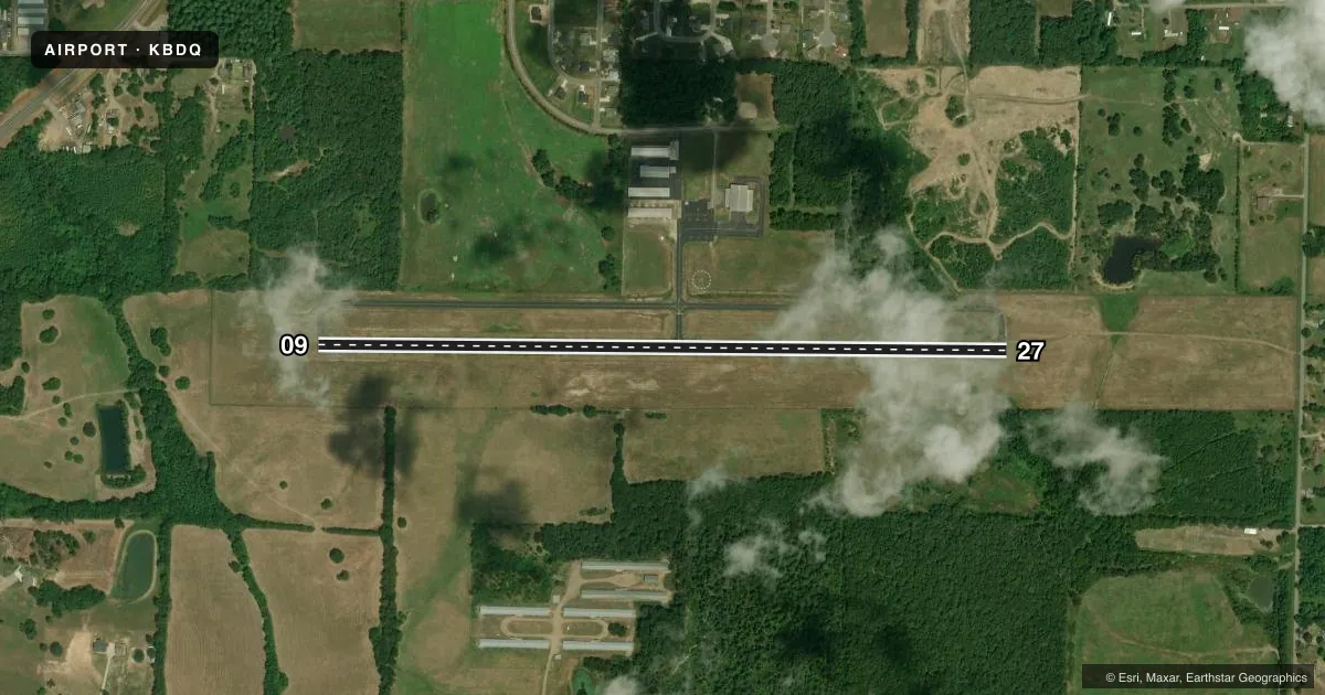 Top-down satellite sketch of KBDQ MORRILTON MUNI in MORRILTON, ARKANSAS, showing runways 09/27 drawn to scale over Esri World Imagery