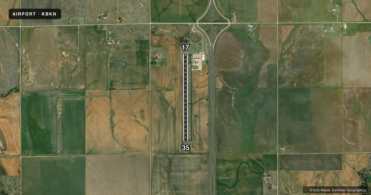 Top-down satellite sketch of KBKN BLACKWELL-TONKAWA MUNI in BLACKWELL, OKLAHOMA, showing runways 17/35 drawn to scale over Esri World Imagery