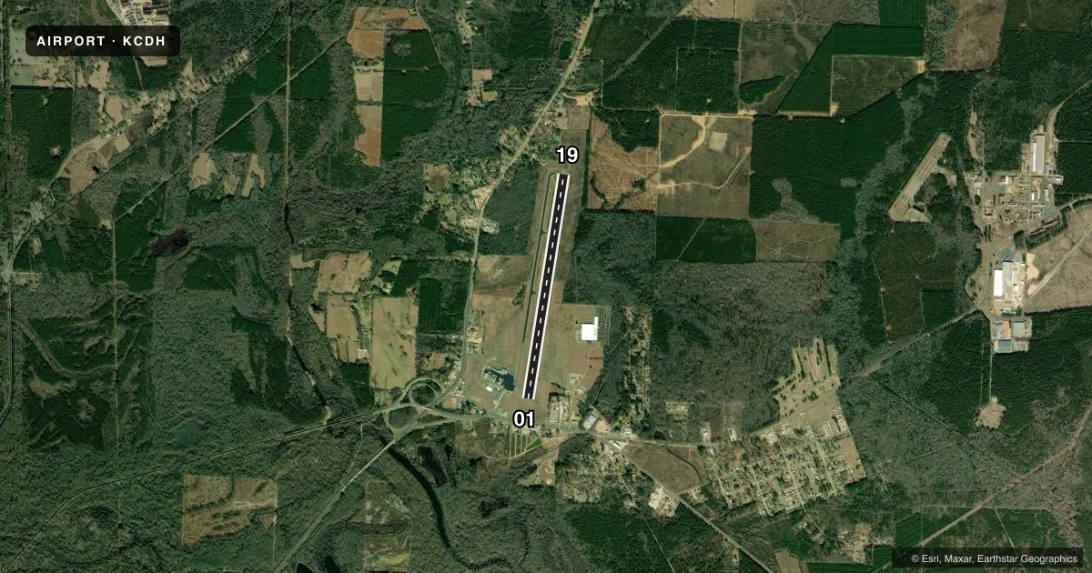 Top-down satellite sketch of KCDH HARRELL FLD in CAMDEN, ARKANSAS, showing runways 01/19 drawn to scale over Esri World Imagery