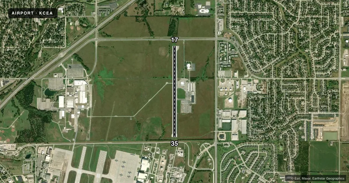 Top-down satellite sketch of KCEA CESSNA ACFT FLD in WICHITA, KANSAS, showing runways 17/35 drawn to scale over Esri World Imagery