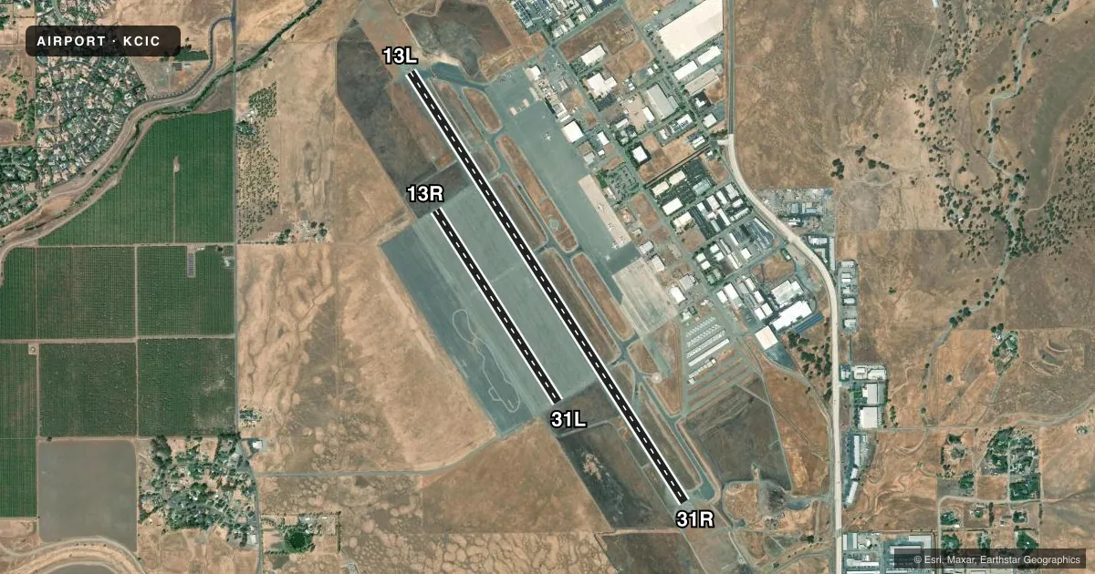 Top-down satellite sketch of KCIC CHICO RGNL in CHICO, CALIFORNIA, showing runways 13L/31R, 13R/31L drawn to scale over Esri World Imagery