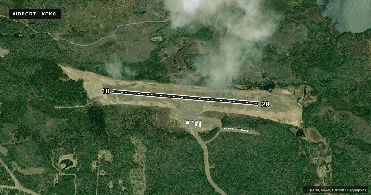 Top-down satellite sketch of KCKC GRAND MARAIS/COOK COUNTY in GRAND MARAIS, MINNESOTA, showing runways 10/28 drawn to scale over Esri World Imagery