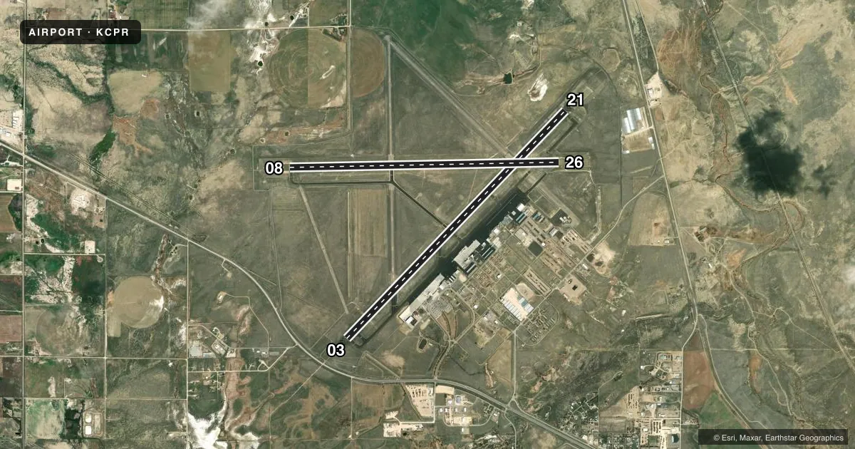 Top-down satellite sketch of KCPR CASPER/NATRONA COUNTY INTL in CASPER, WYOMING, showing runways 03/21, 08/26 drawn to scale over Esri World Imagery