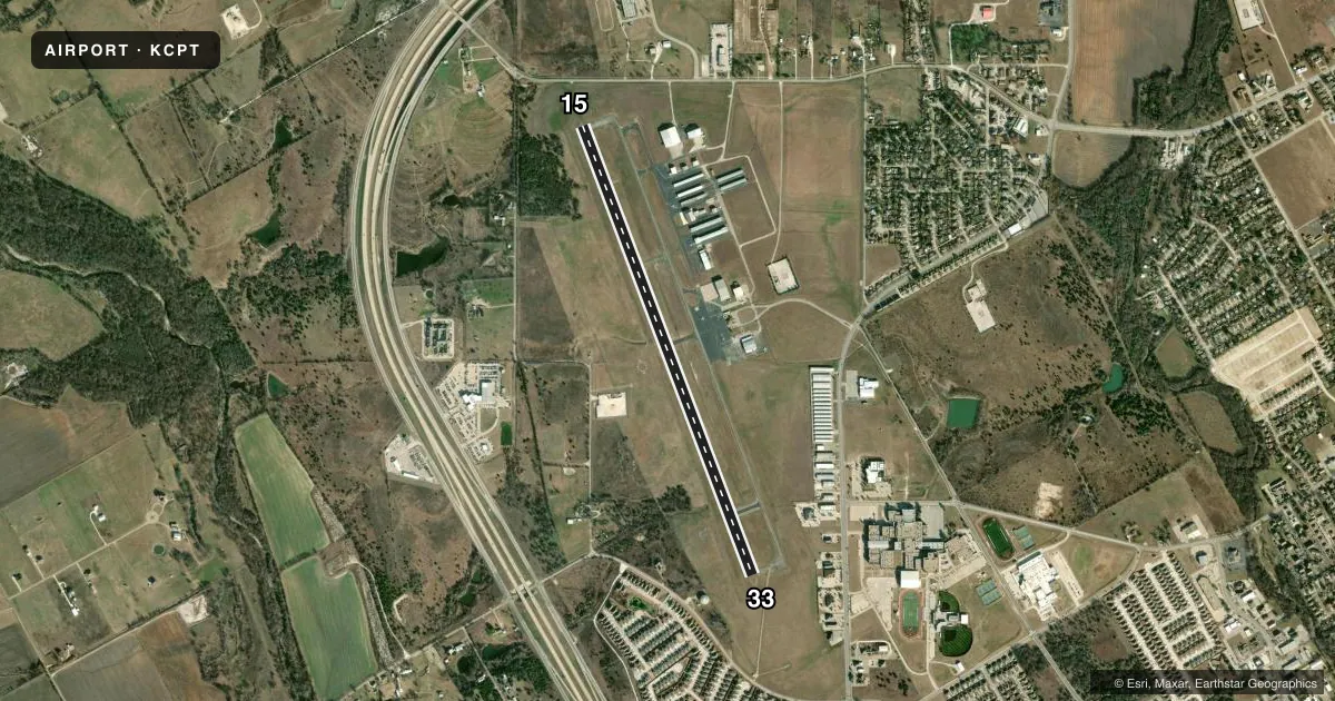 Top-down satellite sketch of KCPT CLEBURNE RGNL in CLEBURNE, TEXAS, showing runways 15/33 drawn to scale over Esri World Imagery