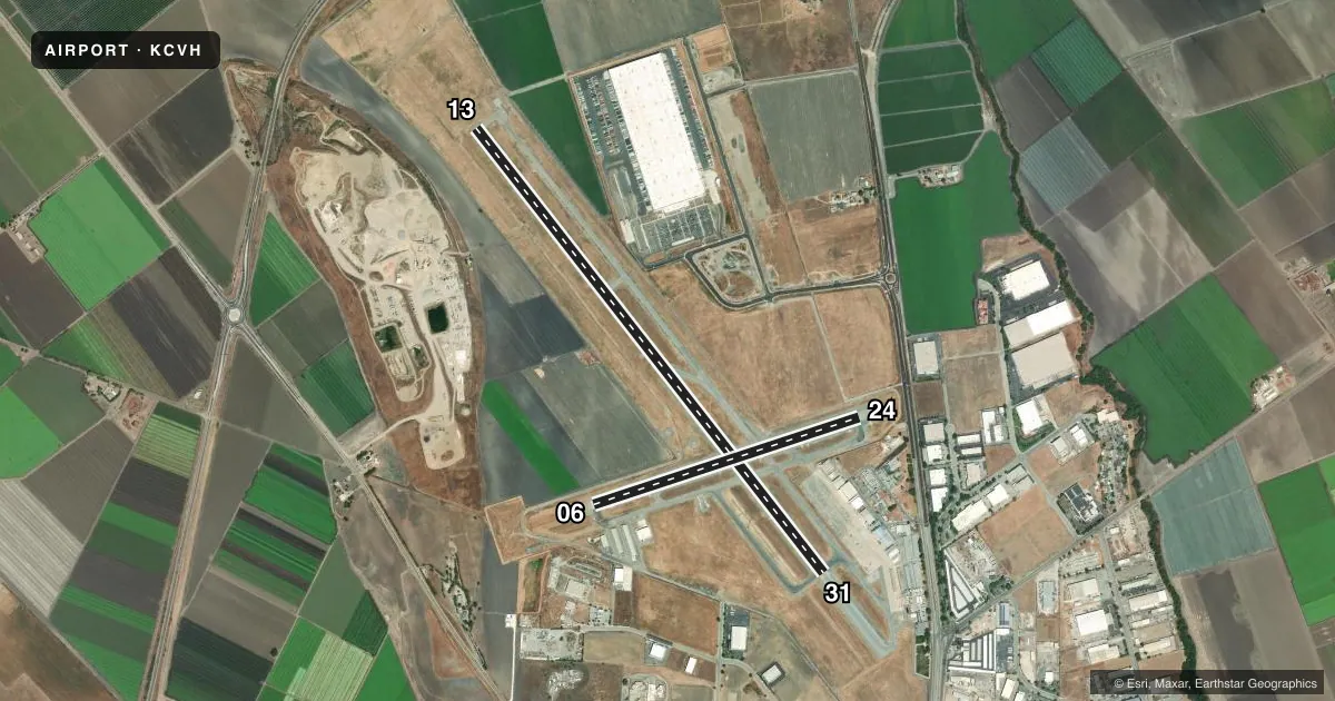 Top-down satellite sketch of KCVH HOLLISTER MUNI in HOLLISTER, CALIFORNIA, showing runways 13/31, 06/24 drawn to scale over Esri World Imagery