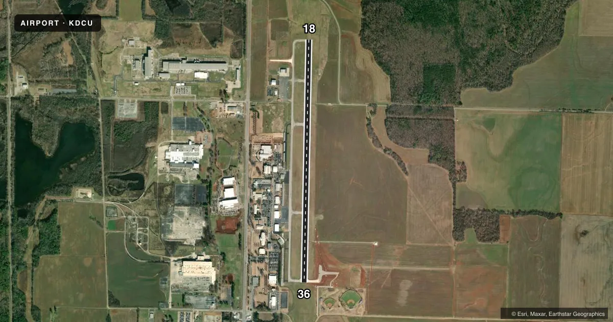 Top-down satellite sketch of KDCU PRYOR FLD RGNL in DECATUR, ALABAMA, showing runways 18/36 drawn to scale over Esri World Imagery