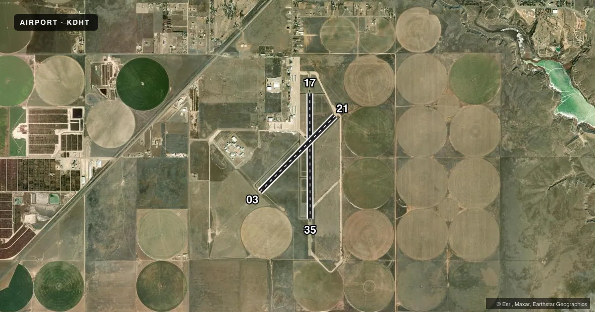 Top-down satellite sketch of KDHT DALHART MUNI in DALHART, TEXAS, showing runways 17/35, 03/21 drawn to scale over Esri World Imagery