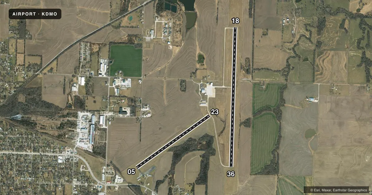 Top-down satellite sketch of KDMO SEDALIA RGNL in SEDALIA, MISSOURI, showing runways 18/36, 05/23 drawn to scale over Esri World Imagery