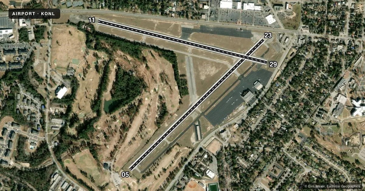 Top-down satellite sketch of KDNL DANIEL FLD in AUGUSTA, GEORGIA, showing runways 05/23, 11/29 drawn to scale over Esri World Imagery