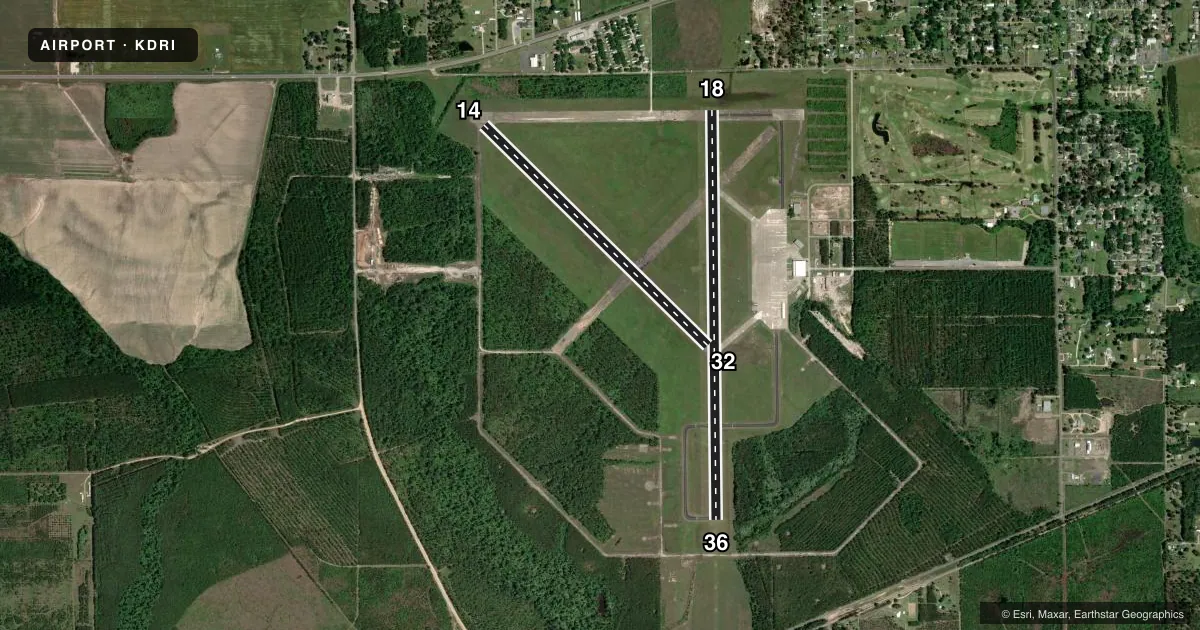 Top-down satellite sketch of KDRI BEAUREGARD RGNL in DE RIDDER, LOUISIANA, showing runways 18/36, 14/32 drawn to scale over Esri World Imagery