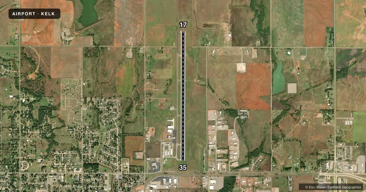 Top-down satellite sketch of KELK ELK CITY RGNL BUSINESS in ELK CITY, OKLAHOMA, showing runways 17/35 drawn to scale over Esri World Imagery
