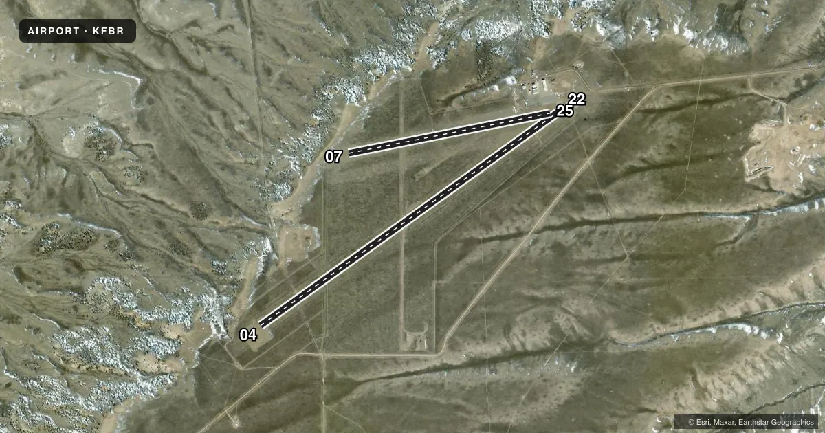 Top-down satellite sketch of KFBR FORT BRIDGER in FORT BRIDGER, WYOMING, showing runways 04/22, 07/25 drawn to scale over Esri World Imagery