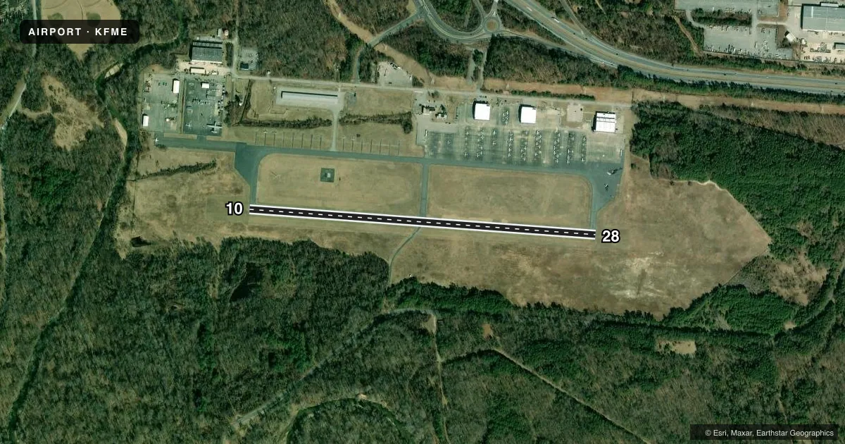 Top-down satellite sketch of KFME FORT MEADE EXEC in FORT MEADE (ODENTON), MARYLAND, showing runways 10/28 drawn to scale over Esri World Imagery