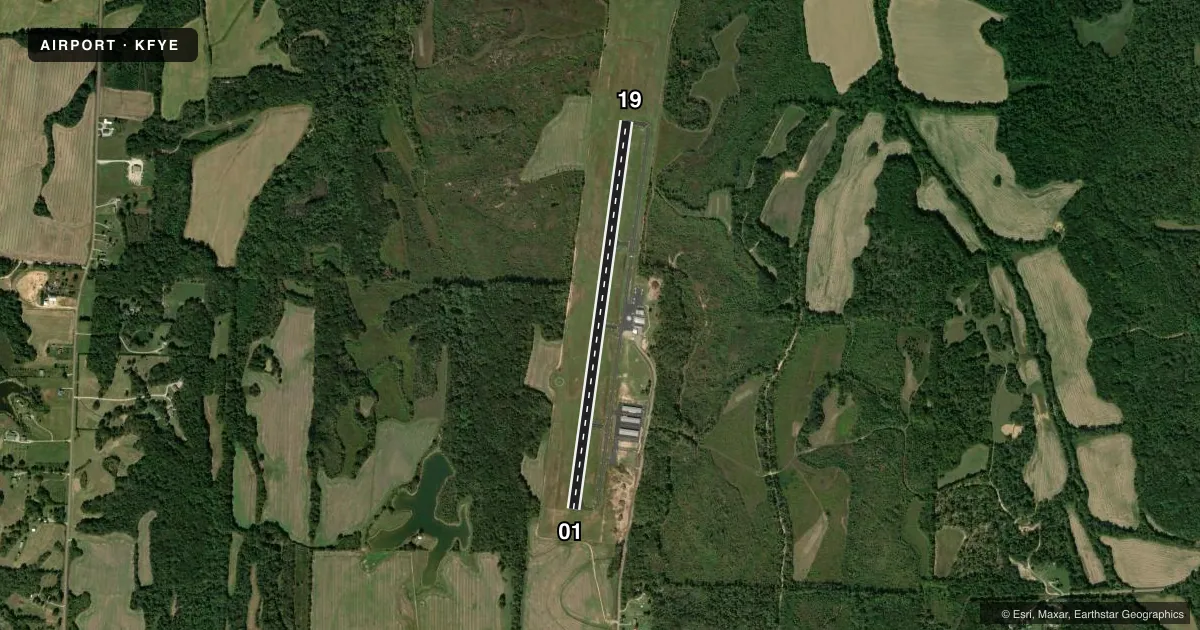 Top-down satellite sketch of KFYE FAYETTE COUNTY in SOMERVILLE, TENNESSEE, showing runways 01/19 drawn to scale over Esri World Imagery