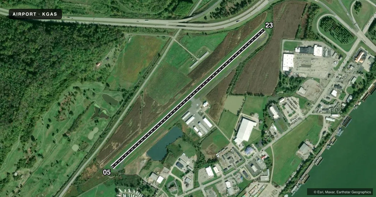 Top-down satellite sketch of KGAS GALLIA-MEIGS RGNL in GALLIPOLIS, OHIO, showing runways 05/23 drawn to scale over Esri World Imagery
