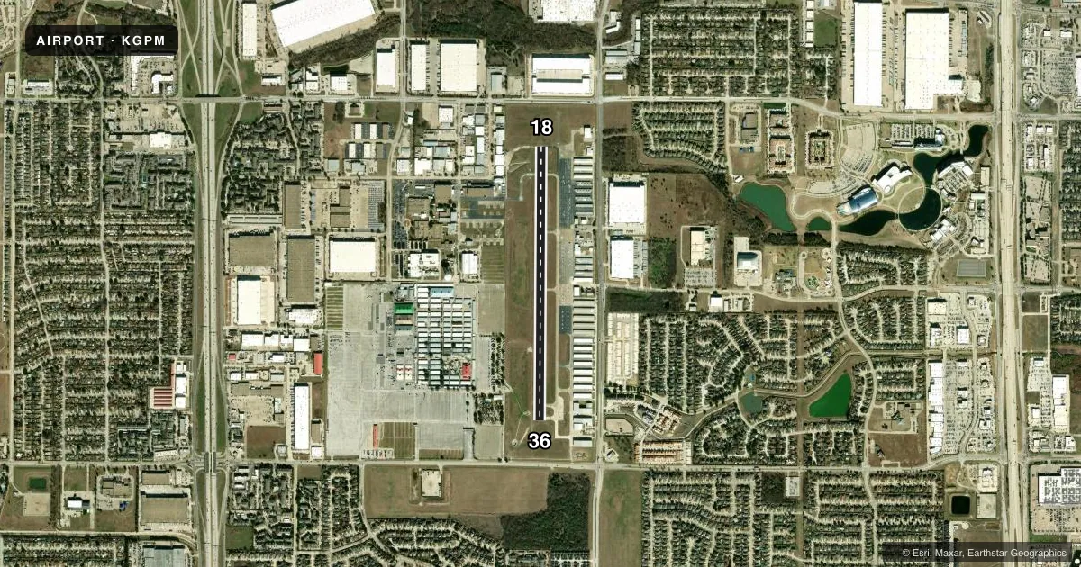 Top-down satellite sketch of KGPM GRAND PRAIRIE MUNI in GRAND PRAIRIE, TEXAS, showing runways 18/36 drawn to scale over Esri World Imagery