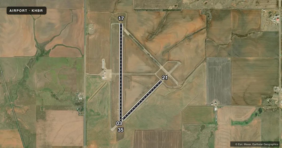 Top-down satellite sketch of KHBR HOBART RGNL in HOBART, OKLAHOMA, showing runways 17/35, 03/21 drawn to scale over Esri World Imagery