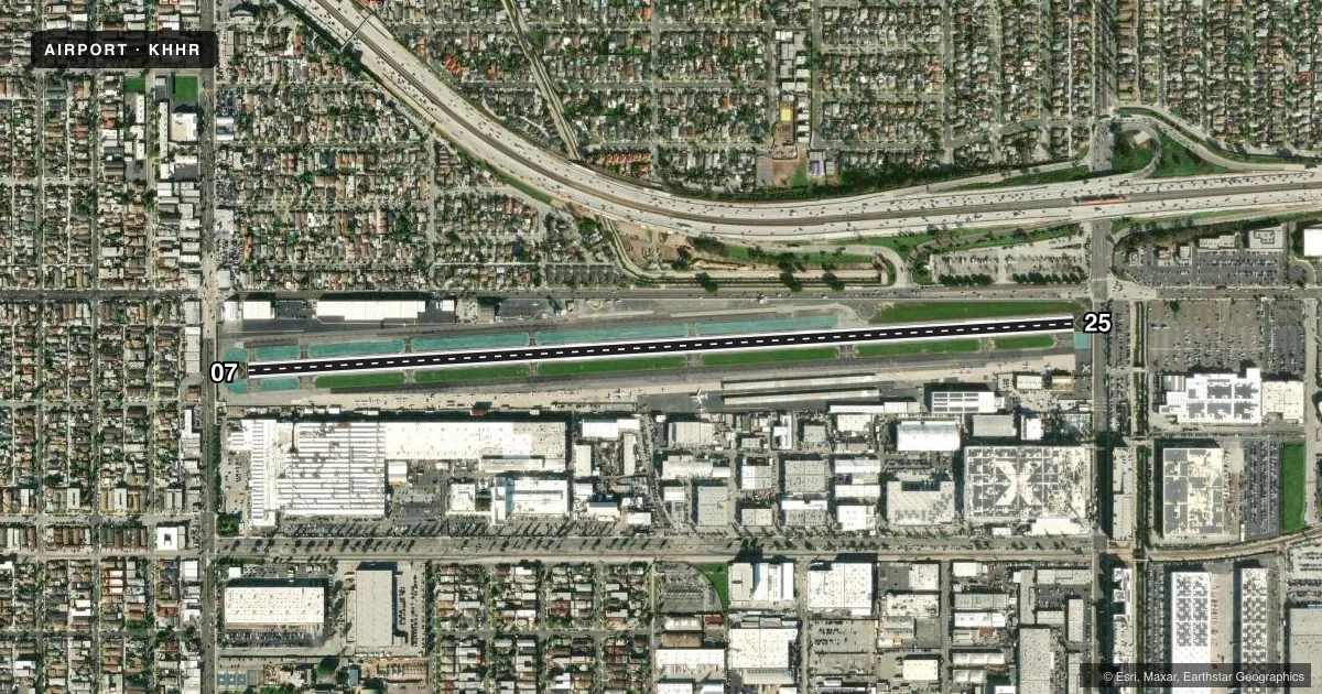 Top-down satellite sketch of KHHR JACK NORTHROP FLD/HAWTHORNE MUNI in HAWTHORNE, CALIFORNIA, showing runways 07/25 drawn to scale over Esri World Imagery