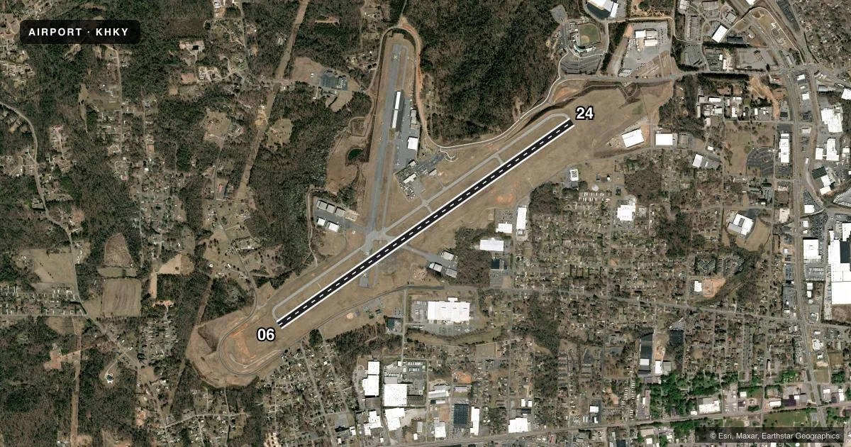 Top-down satellite sketch of KHKY HICKORY RGNL in HICKORY, NORTH CAROLINA, showing runways 06/24 drawn to scale over Esri World Imagery