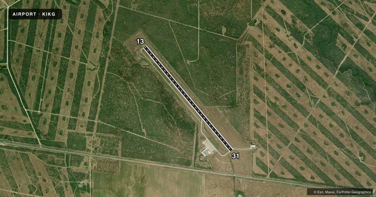 Top-down satellite sketch of KIKG KLEBERG COUNTY in KINGSVILLE, TEXAS, showing runways 13/31 drawn to scale over Esri World Imagery