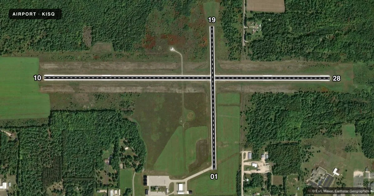 Top-down satellite sketch of KISQ SCHOOLCRAFT COUNTY in MANISTIQUE, MICHIGAN, showing runways 10/28, 01/19 drawn to scale over Esri World Imagery