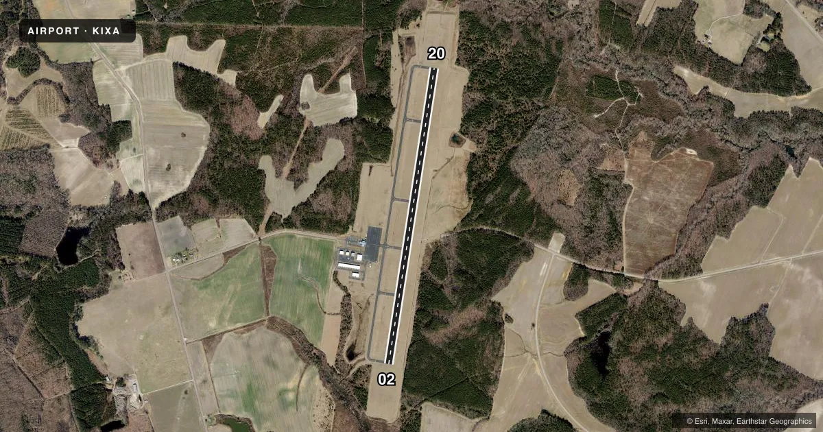 Top-down satellite sketch of KIXA HALIFAX/NORTHAMPTON RGNL in ROANOKE RAPIDS, NORTH CAROLINA, showing runways 02/20 drawn to scale over Esri World Imagery