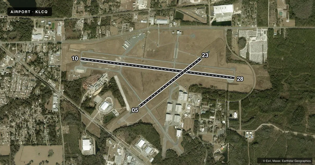 Top-down satellite sketch of KLCQ LAKE CITY GATEWAY in LAKE CITY, FLORIDA, showing runways 10/28, 05/23 drawn to scale over Esri World Imagery