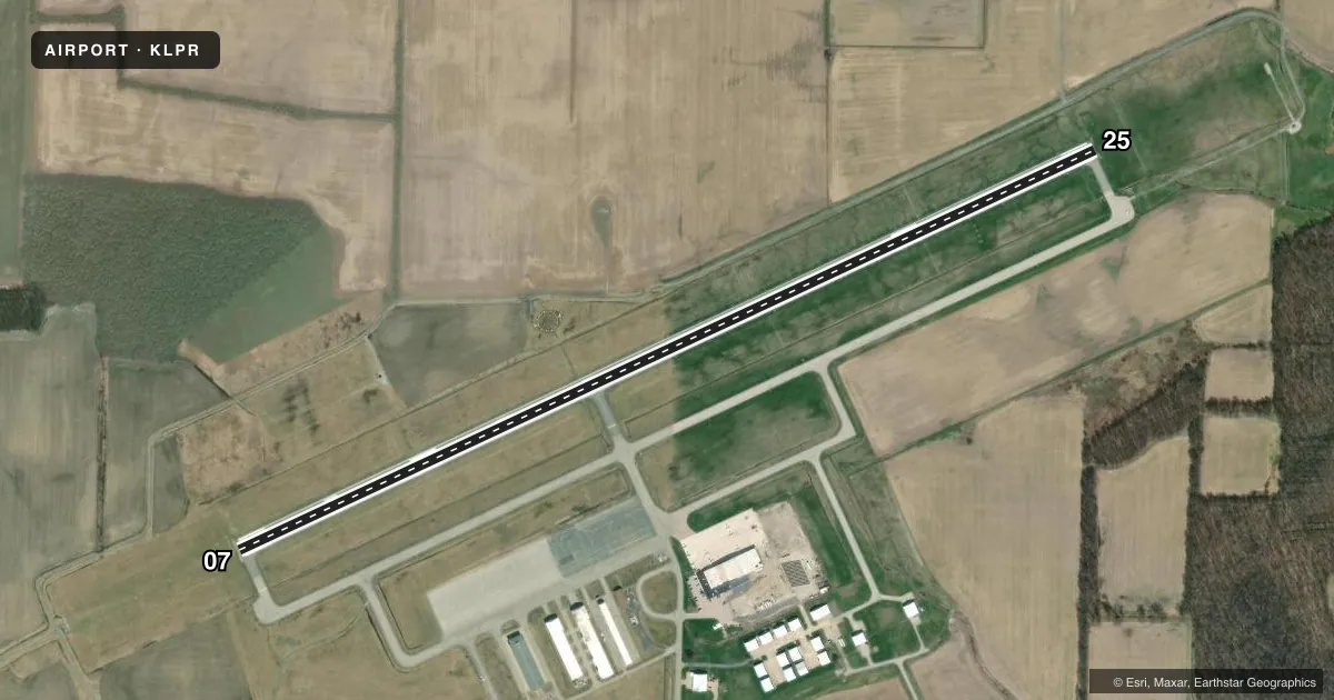 Top-down satellite sketch of KLPR LORAIN COUNTY RGNL in LORAIN/ELYRIA, OHIO, showing runways 07/25 drawn to scale over Esri World Imagery