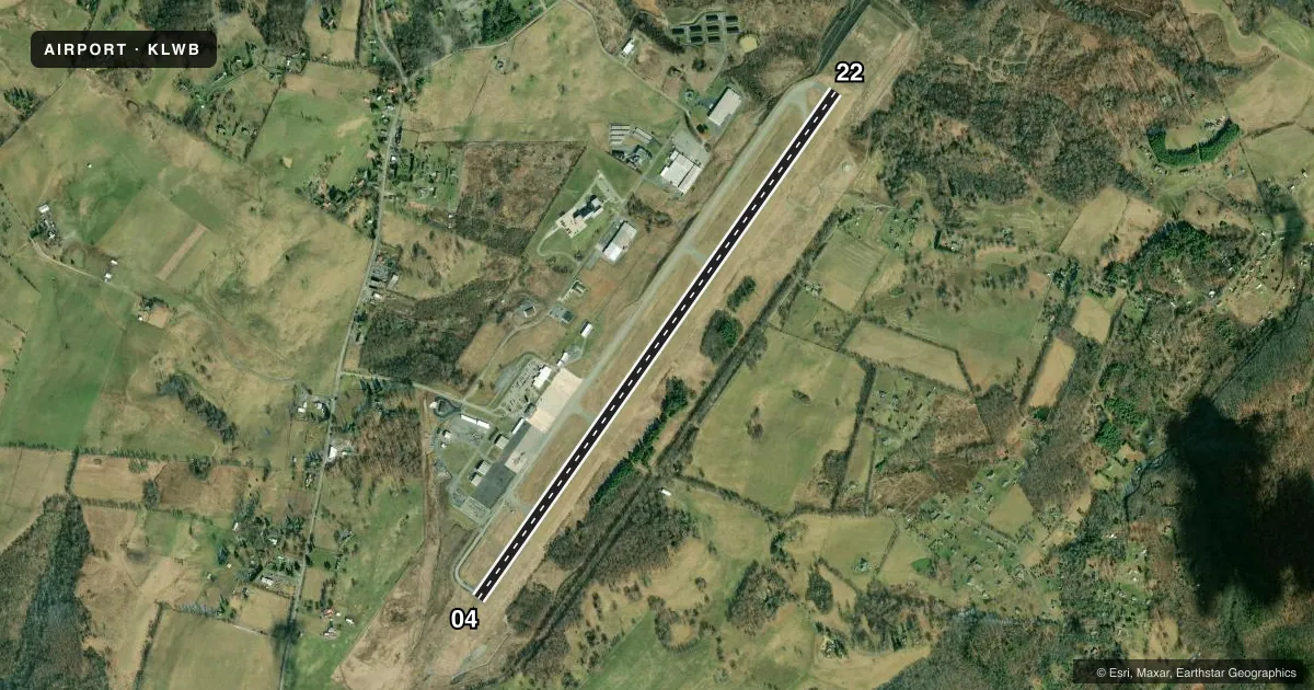 Top-down satellite sketch of KLWB GREENBRIER VALLEY in LEWISBURG, WEST VIRGINIA, showing runways 04/22 drawn to scale over Esri World Imagery
