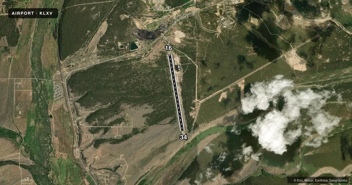 Top-down satellite sketch of KLXV LAKE COUNTY in LEADVILLE, COLORADO, showing runways 16/34 drawn to scale over Esri World Imagery