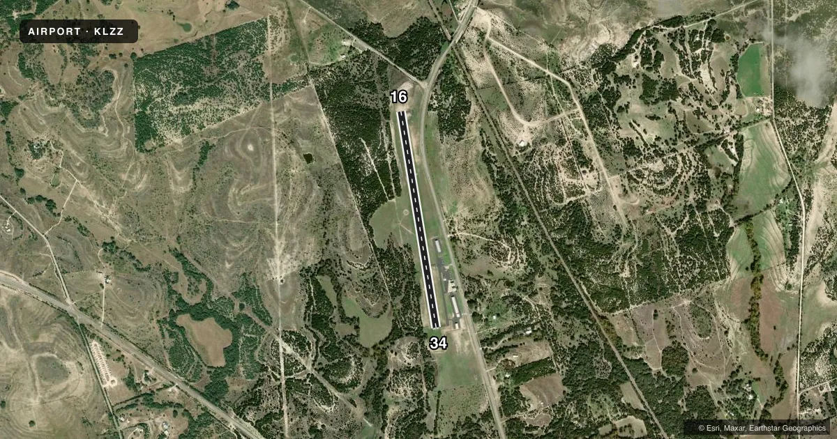Top-down satellite sketch of KLZZ LAMPASAS in LAMPASAS, TEXAS, showing runways 16/34 drawn to scale over Esri World Imagery