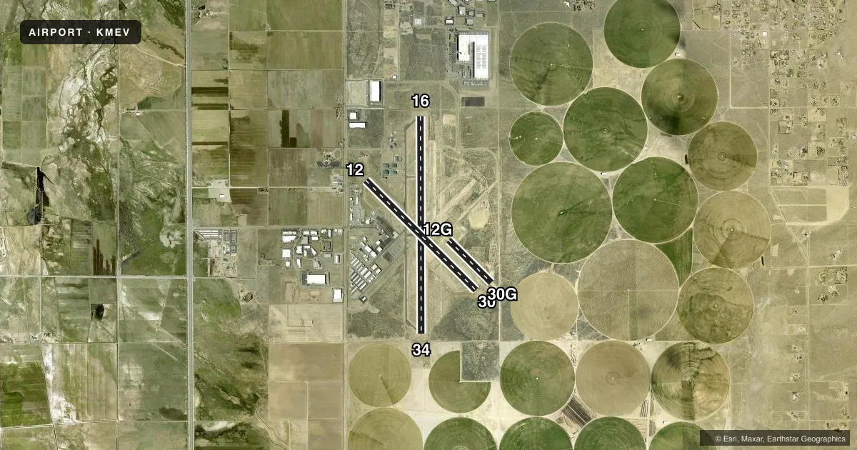Top-down satellite sketch of KMEV MINDEN-TAHOE in MINDEN, NEVADA, showing runways 16/34, 12/30, 12G/30G drawn to scale over Esri World Imagery