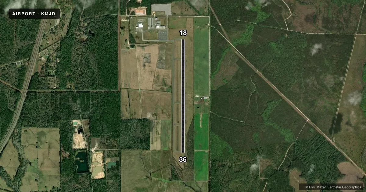 Top-down satellite sketch of KMJD PICAYUNE MUNI in PICAYUNE, MISSISSIPPI, showing runways 18/36 drawn to scale over Esri World Imagery