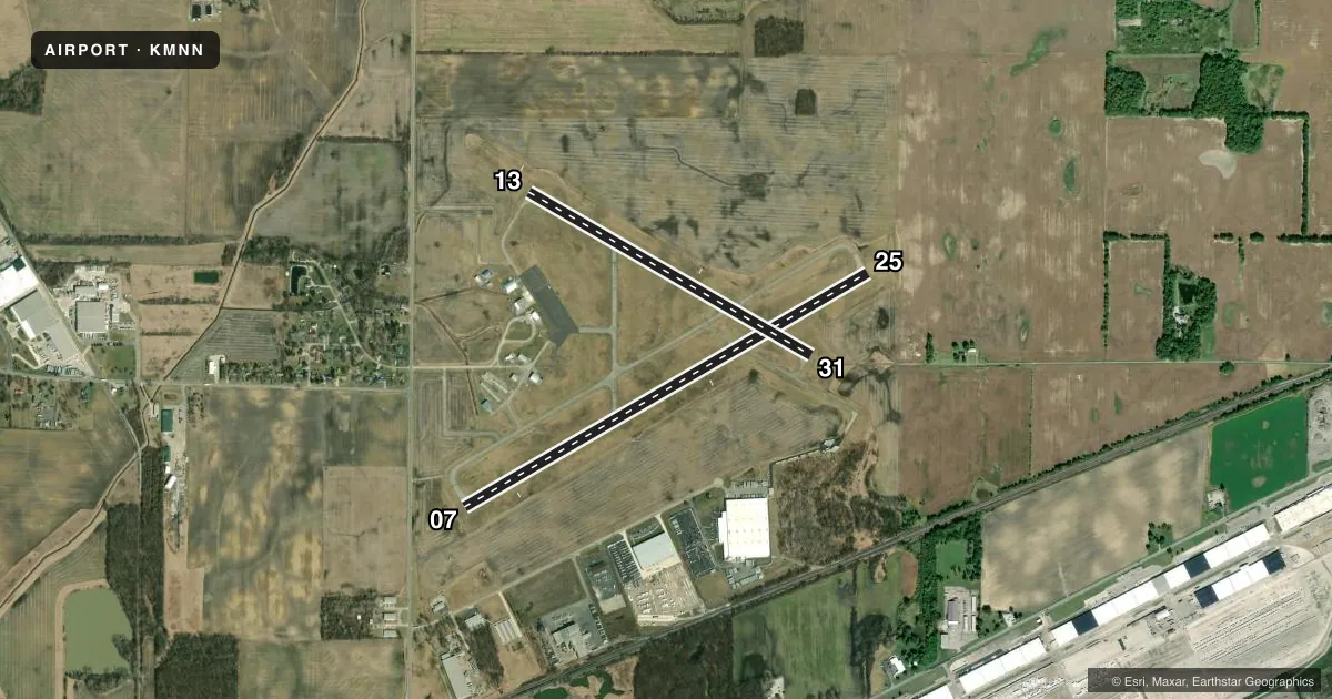 Top-down satellite sketch of KMNN MARION MUNI in MARION, OHIO, showing runways 07/25, 13/31 drawn to scale over Esri World Imagery