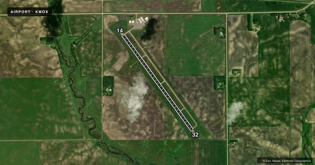 Top-down satellite sketch of KMOX MORRIS MUNI/CHARLIE SCHMIDT FLD in MORRIS, MINNESOTA, showing runways 14/32 drawn to scale over Esri World Imagery