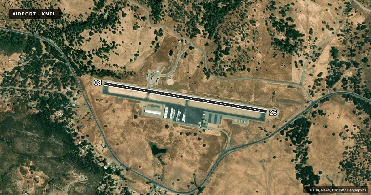 Top-down satellite sketch of KMPI MARIPOSA-YOSEMITE in MARIPOSA, CALIFORNIA, showing runways 08/26 drawn to scale over Esri World Imagery