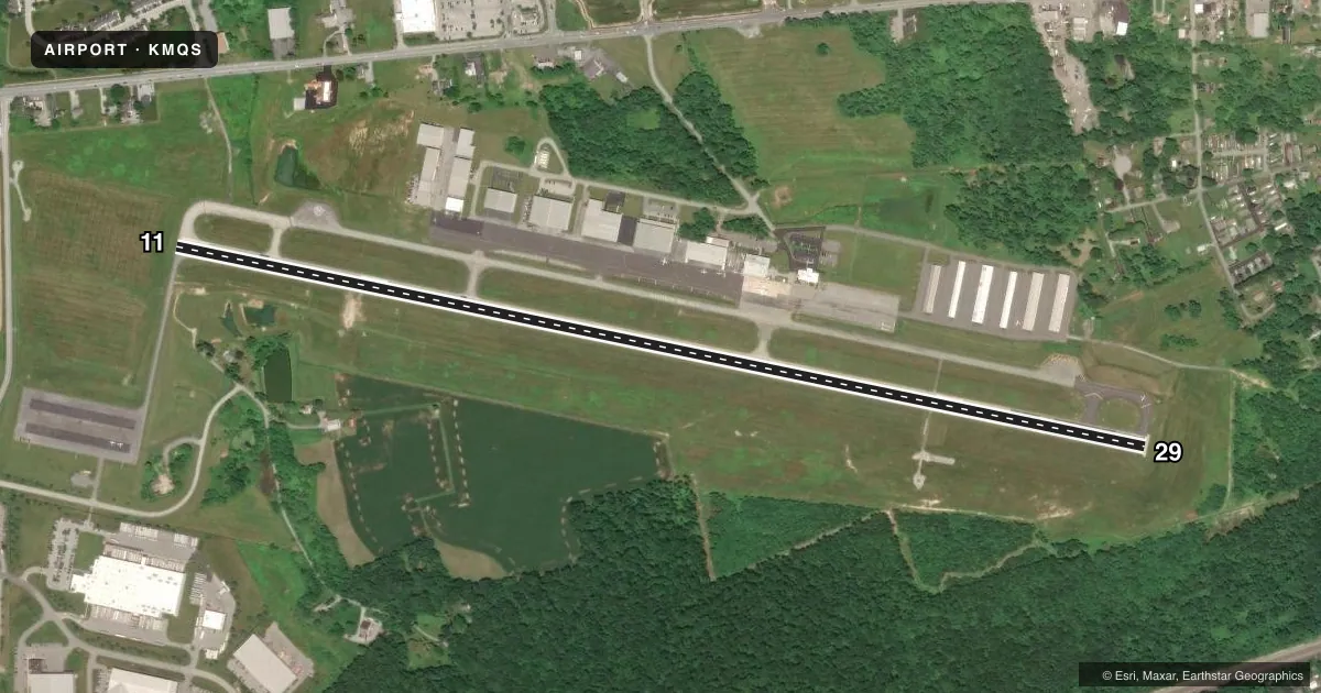 Top-down satellite sketch of KMQS CHESTER COUNTY G O CARLSON in COATESVILLE, PENNSYLVANIA, showing runways 11/29 drawn to scale over Esri World Imagery