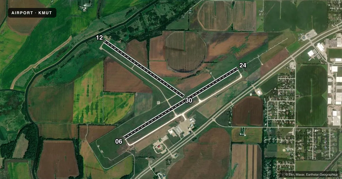 Top-down satellite sketch of KMUT MUSCATINE MUNI in MUSCATINE, IOWA, showing runways 06/24, 12/30 drawn to scale over Esri World Imagery