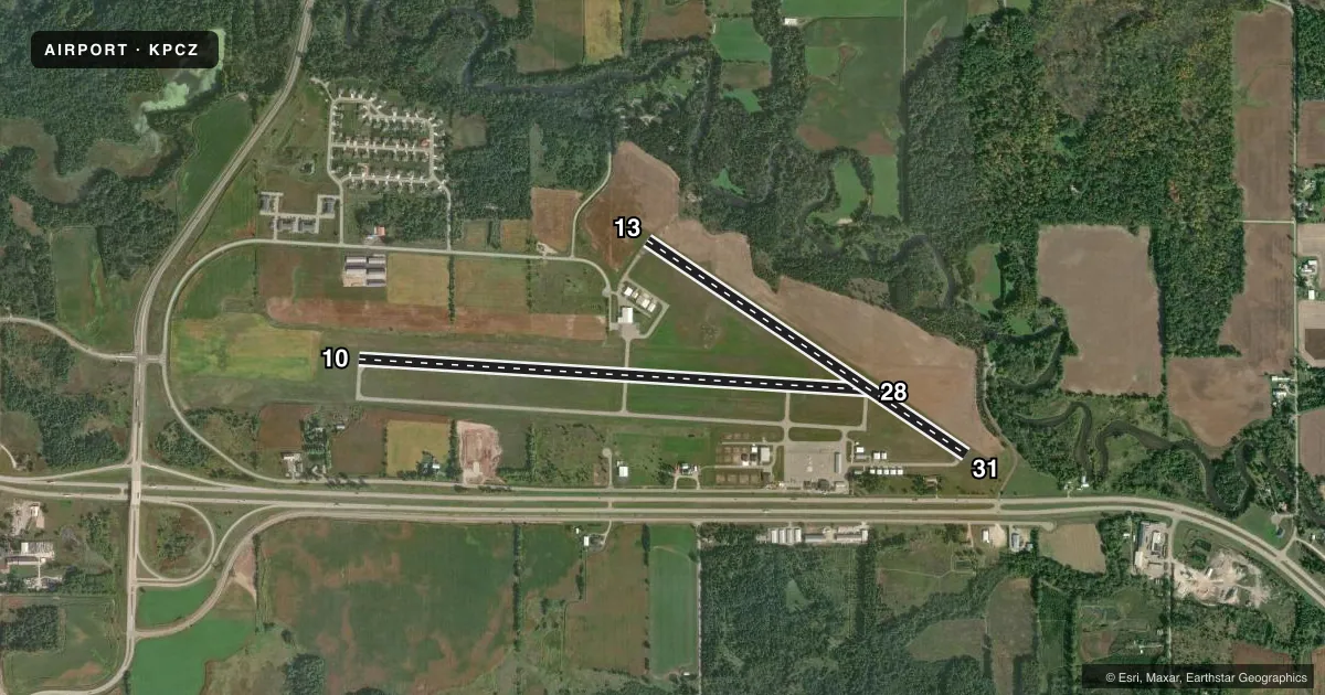 Top-down satellite sketch of KPCZ WAUPACA MUNI in WAUPACA, WISCONSIN, showing runways 10/28, 13/31 drawn to scale over Esri World Imagery