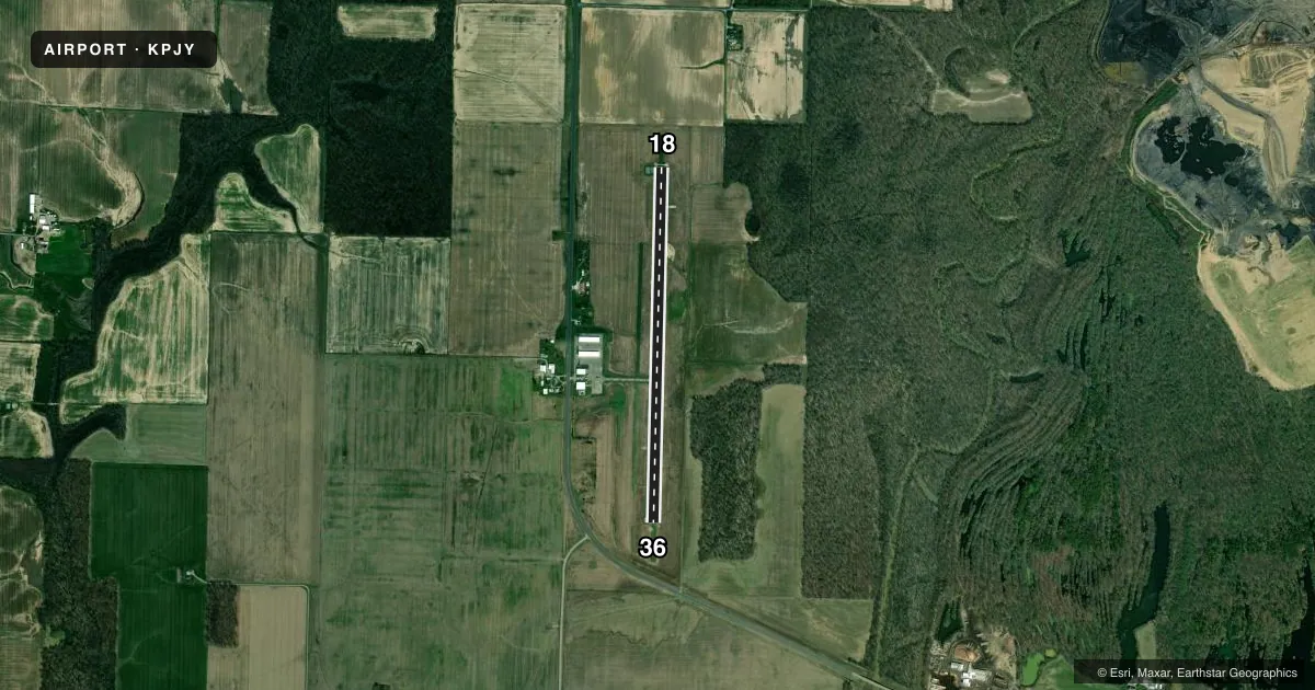 Top-down satellite sketch of KPJY PINCKNEYVILLE/DU QUOIN in PINCKNEYVILLE, ILLINOIS, showing runways 18/36 drawn to scale over Esri World Imagery