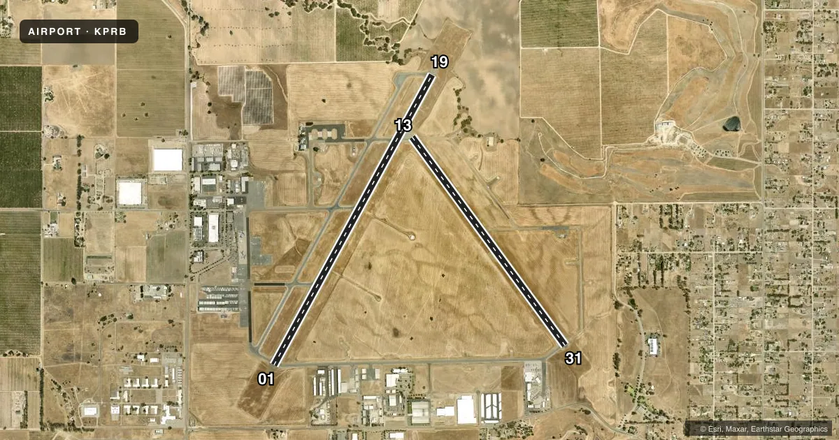 Top-down satellite sketch of KPRB PASO ROBLES MUNI in PASO ROBLES, CALIFORNIA, showing runways 01/19, 13/31 drawn to scale over Esri World Imagery